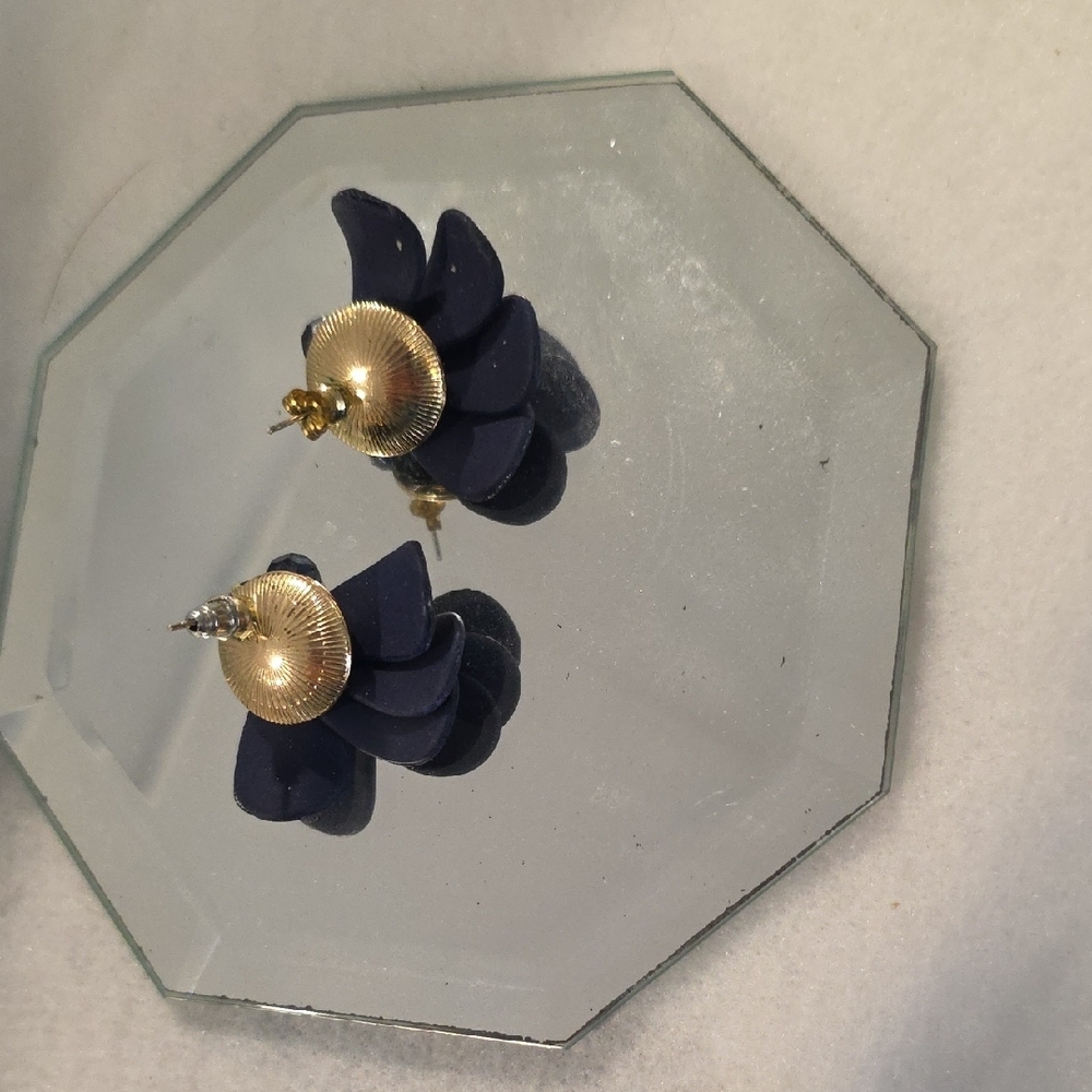 Midnight Blue Floral Stud Earrings - Picture 2 of 3